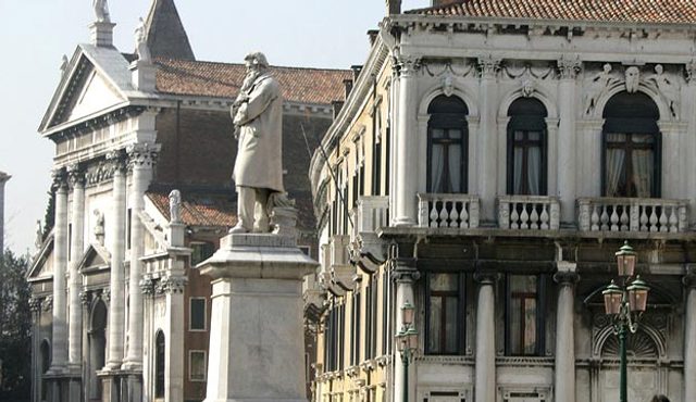 Interpreti Veneziani: Violins in Venice