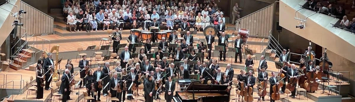 Festliches Saison-Eröffnungskonzert: Sinfonie Orchester Berlin
